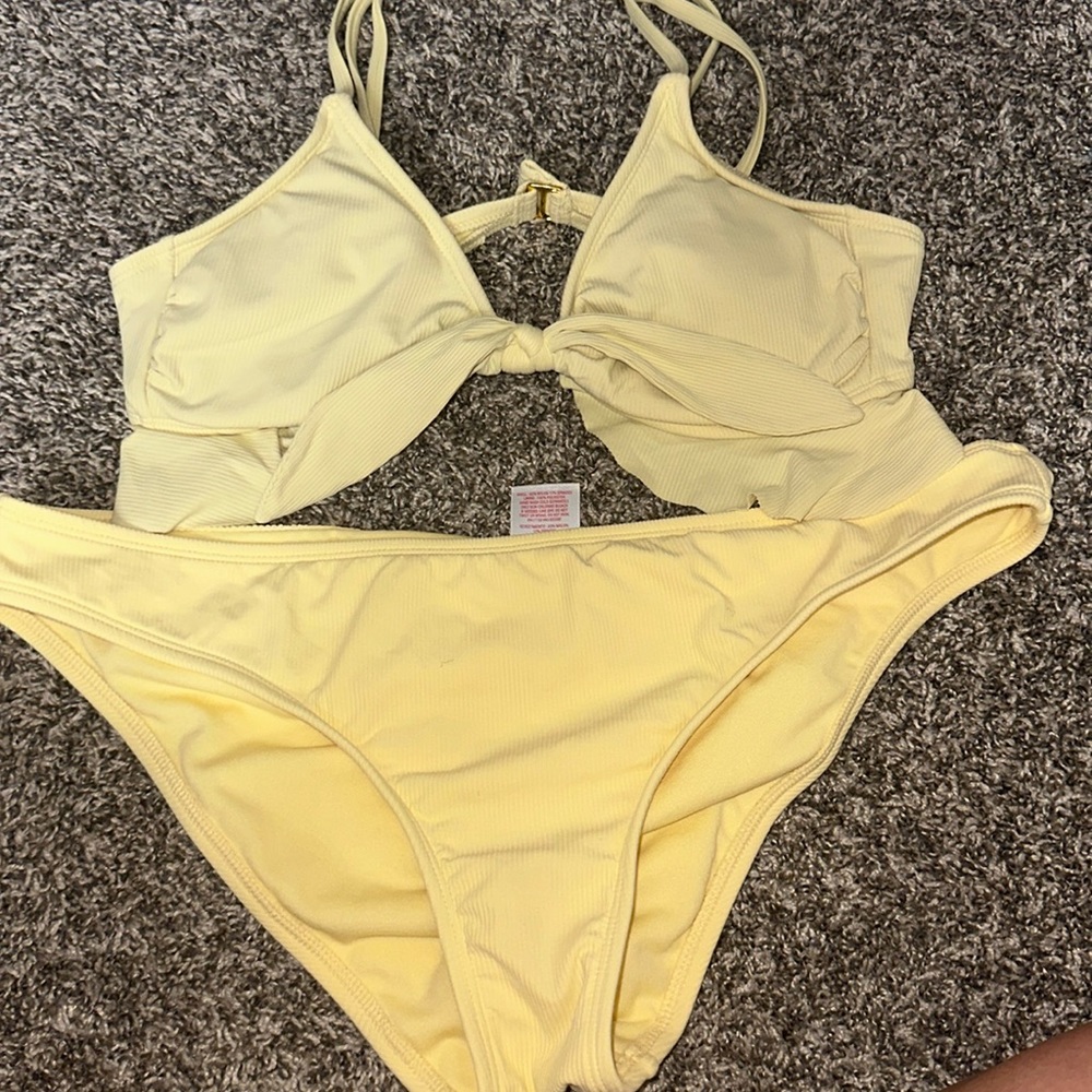 Cute Yellow Bow Bikini!💛